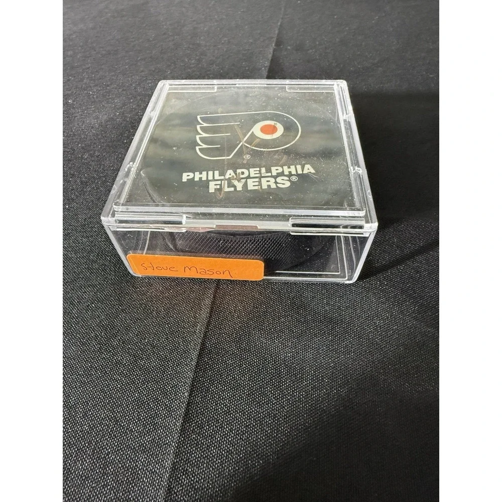Steve Mason‎ Hand Signed Autograph Auto Philadelphia Flyers Puck Case